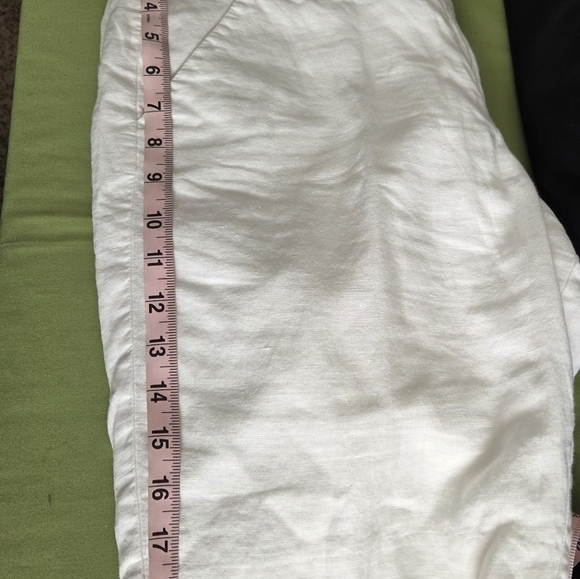 Old Navy Bermuda Shorts Size 12 - Picture 5 of 6